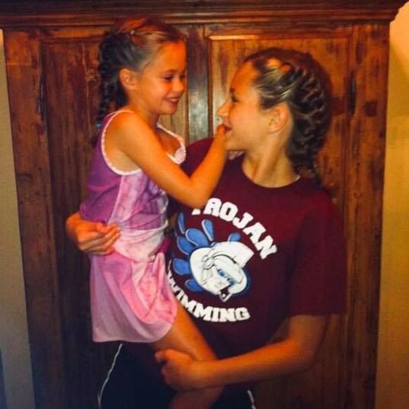 Meet your Posher, Hayley - Picture 3 of 4